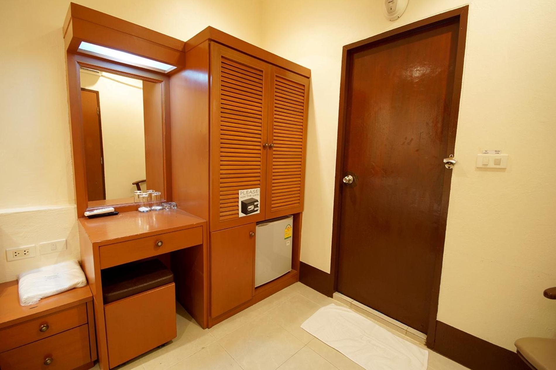 Walking Street Guest House Pattaya Exterior foto